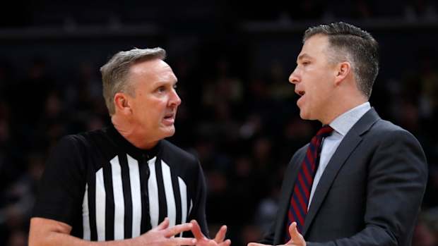 davidson coach Matt McKillop vs purdue